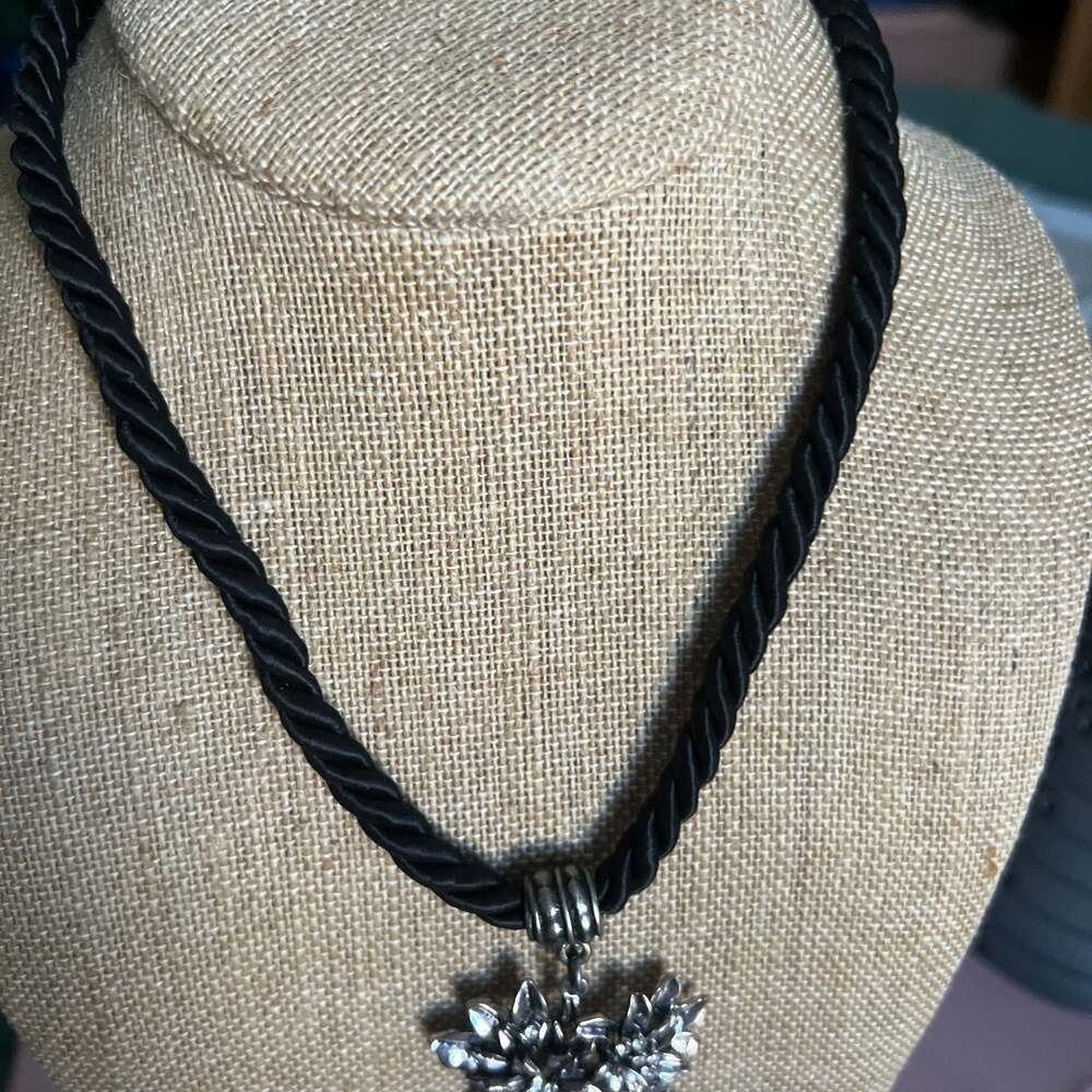Vintage Botticelli Pewter Tone Floral Bolo Slide Style Neckalace - , - Picture 2 of 3